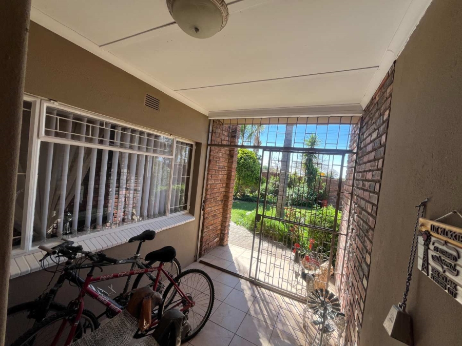 5 Bedroom Property for Sale in Blydeville Northern Cape